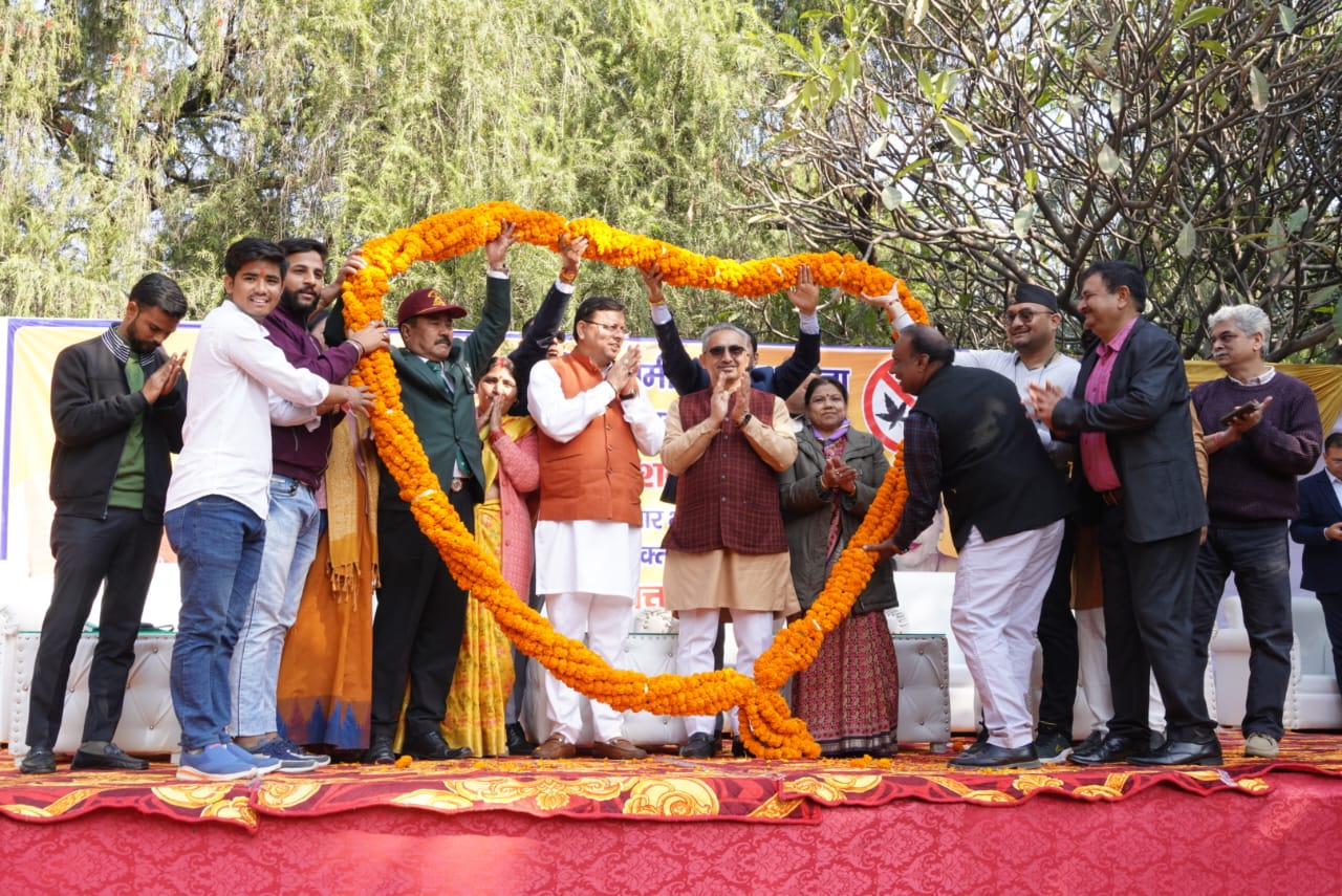 WhatsApp Image 2023-12-12 at 16.45.03