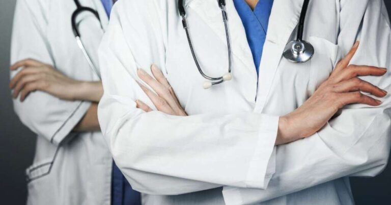 how-long-does-it-take-to-become-a-doctor